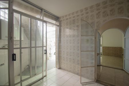 Casa para alugar com 200m², 2 quartos e 2 vagasCozinha