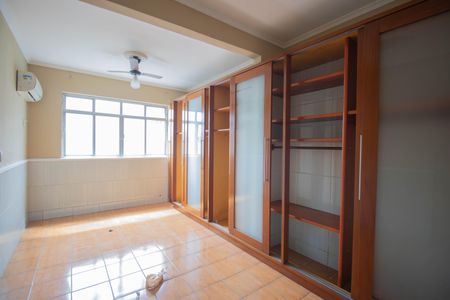 Casa para alugar com 200m², 2 quartos e 2 vagasQuarto 1