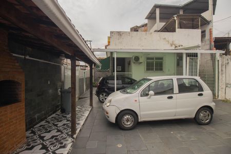 Casa para alugar com 200m², 2 quartos e 2 vagasChurrasqueira