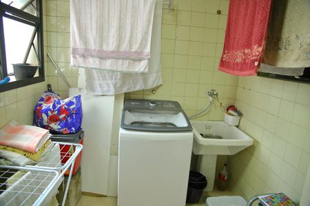 Apartamento à venda com 98m², 3 quartos e 1 vagaÁrea de Serviço