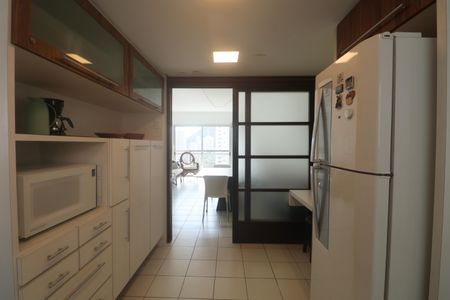 Apartamento para alugar com 110m², 3 quartos e 2 vagasCozinha