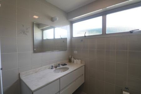 Apartamento para alugar com 110m², 3 quartos e 2 vagasBanheiro Suíte