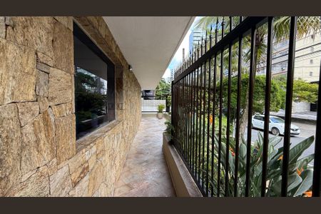 Apartamento para alugar com 110m², 3 quartos e 2 vagasFachada