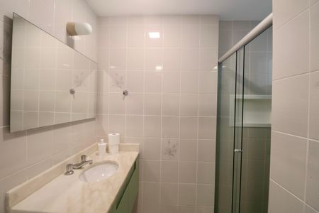 Apartamento para alugar com 110m², 3 quartos e 2 vagasBanheiro Social