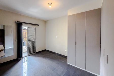 Casa à venda com 200m², 3 quartos e 2 vagas Casa à venda com 200m², 3 quartos e 2 vagasQuarto 2