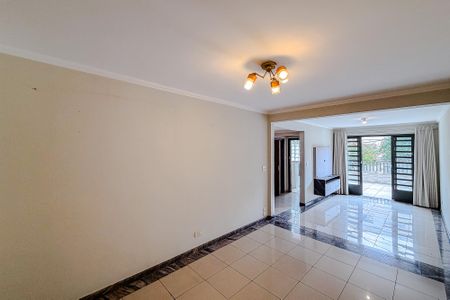 Sala de casa à venda com 3 quartos, 200m² em Vila Monumento, São Paulo