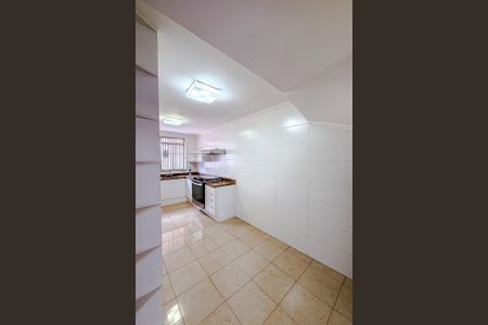 Casa à venda com 200m², 3 quartos e 2 vagas Casa à venda com 200m², 3 quartos e 2 vagasCozinha