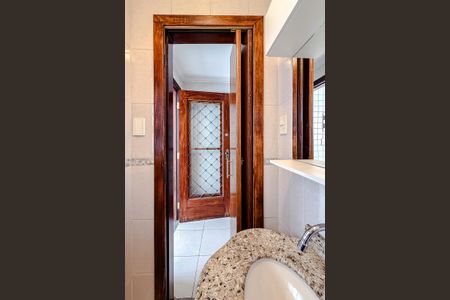 Casa à venda com 200m², 3 quartos e 2 vagas Casa à venda com 200m², 3 quartos e 2 vagasLavabo