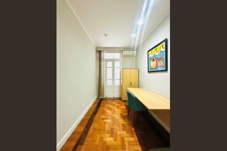 Apartamento à venda com 110m², 5 quartos e 1 vaga Apartamento à venda com 110m², 5 quartos e 1 vagaSala