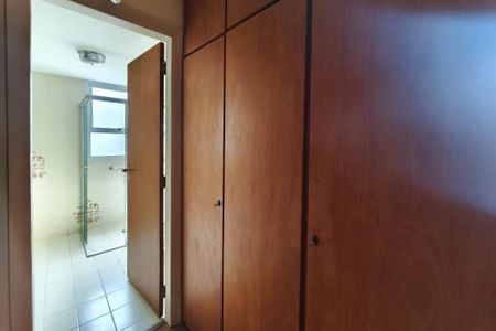 Apartamento para alugar com 130m², 3 quartos e 1 vaga Apartamento para alugar com 130m², 3 quartos e 1 vagaQuarto Suíte