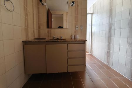 Apartamento para alugar com 130m², 3 quartos e 1 vaga Apartamento para alugar com 130m², 3 quartos e 1 vagaBanheiro Social