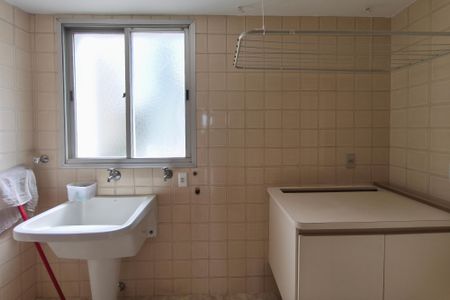 Apartamento para alugar com 130m², 3 quartos e 1 vaga Apartamento para alugar com 130m², 3 quartos e 1 vagaÁrea de Serviço