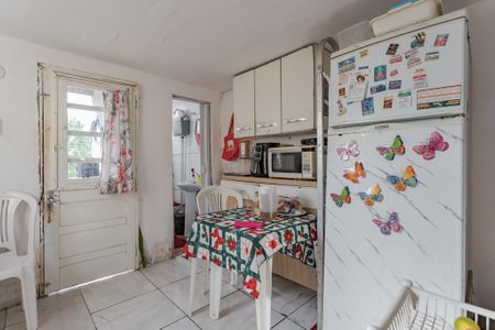 Casa à venda com 100m², 2 quartos e sem vaga Casa à venda com 100m², 2 quartos e sem vagaCozinha e Área de Serviço