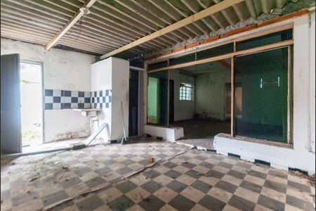 Casa à venda com 255m², 4 quartos e 3 vagasFoto 02
