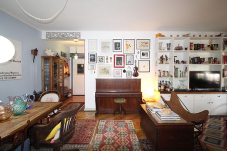 Sala de apartamento à venda com 3 quartos, 110m² em Rio Branco, Porto Alegre