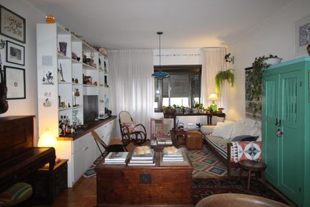 Sala de apartamento à venda com 3 quartos, 110m² em Rio Branco, Porto Alegre