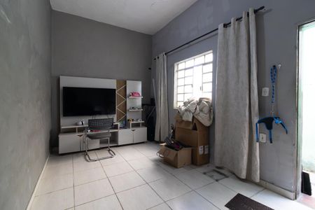 Sala de casa à venda com 2 quartos, 220m² em Cangaiba, São Paulo