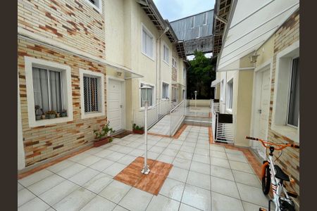 Casa de condomínio à venda com 170m², 3 quartos e 1 vaga Casa de condomínio à venda com 170m², 3 quartos e 1 vagaÁrea comum
