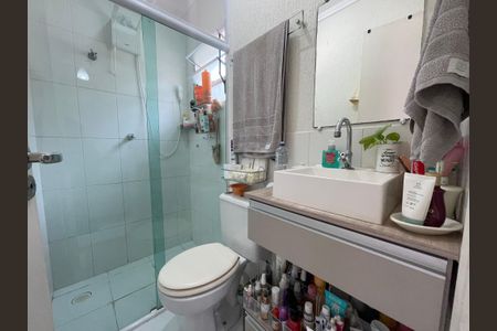 Casa de condomínio à venda com 170m², 3 quartos e 1 vaga Casa de condomínio à venda com 170m², 3 quartos e 1 vagaBanheiro 1