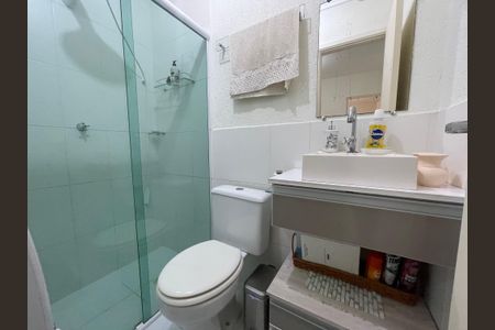 Casa de condomínio à venda com 170m², 3 quartos e 1 vaga Casa de condomínio à venda com 170m², 3 quartos e 1 vagaBanheiro 2