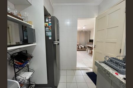 Casa de condomínio à venda com 170m², 3 quartos e 1 vaga Casa de condomínio à venda com 170m², 3 quartos e 1 vagaCozinha