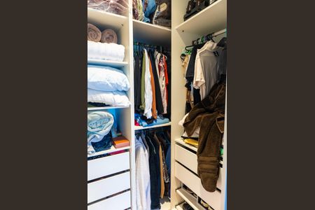 Apartamento para alugar com 69m², 2 quartos e 1 vagaCloset da Suite