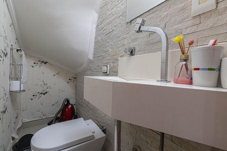 Casa à venda com 191m², 3 quartos e 2 vagasLavabo