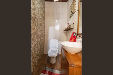 Casa à venda com 191m², 3 quartos e 2 vagasLavabo - Churrasqueira