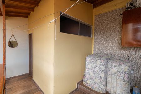 Casa à venda com 191m², 3 quartos e 2 vagasÁrea de Serviço