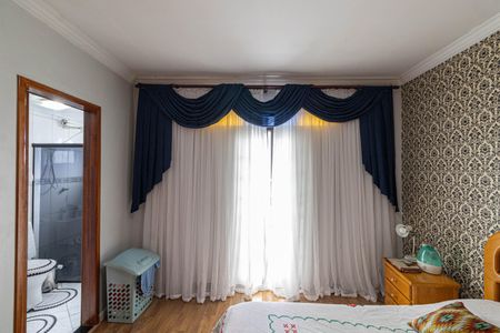 Casa à venda com 191m², 3 quartos e 2 vagasSuíte