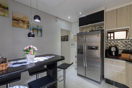 Casa à venda com 191m², 3 quartos e 2 vagasCozinha