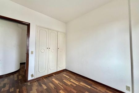 Apartamento à venda com 76m², 2 quartos e 1 vagaQuarto 2