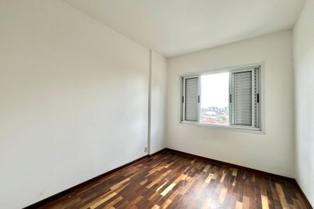 Apartamento à venda com 76m², 2 quartos e 1 vagaQuarto 2