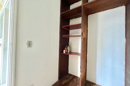 Apartamento à venda com 76m², 2 quartos e 1 vagaQuarto de Serviço