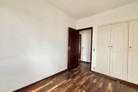 Apartamento à venda com 76m², 2 quartos e 1 vagaQuarto 2