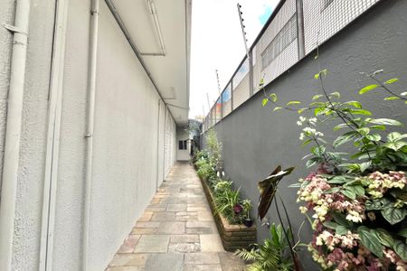 Apartamento à venda com 76m², 2 quartos e 1 vagaHall de entrada