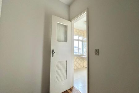 Apartamento à venda com 76m², 2 quartos e 1 vagaQuarto de Serviço