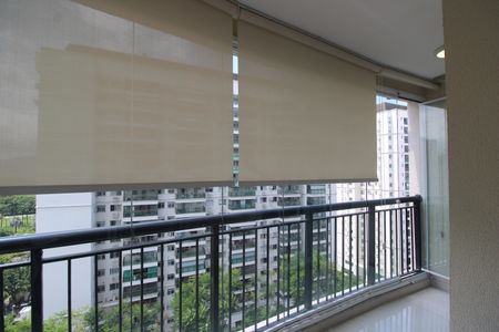 Apartamento para alugar com 70m², 1 quarto e 1 vagaSala - Varanda