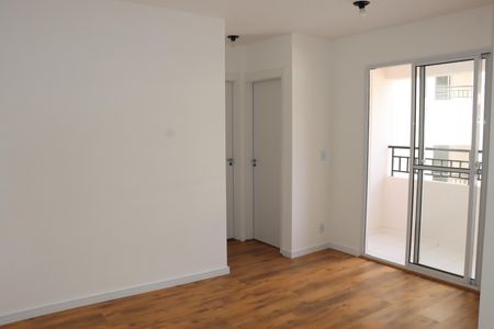 Apartamento para alugar com 2 quartos, 44m² em Roselândia, Cotia