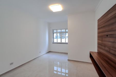 Sala/Quarto de kitnet/studio para alugar com 1 quarto, 33m² em Liberdade, São Paulo