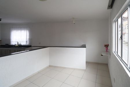 Sala  de casa para alugar com 3 quartos, 65m² em Parque Ramos Freitas, São Paulo