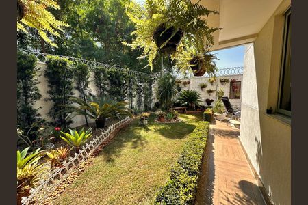 Apartamento à venda com 195m², 3 quartos e 2 vagasÁrea externa