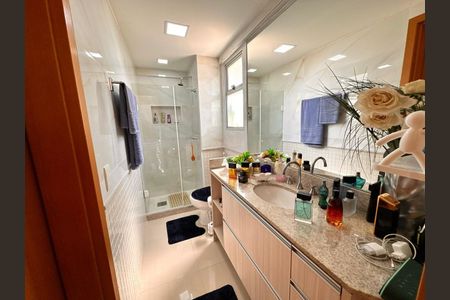 Banheiro de apartamento à venda com 3 quartos, 195m² em Recreio dos Bandeirantes, Rio de Janeiro