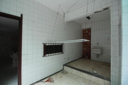 Casa à venda com 740m², 4 quartos e 2 vagasÁrea de Serviço
