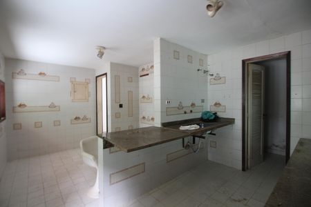 Casa à venda com 740m², 4 quartos e 2 vagasCozinha