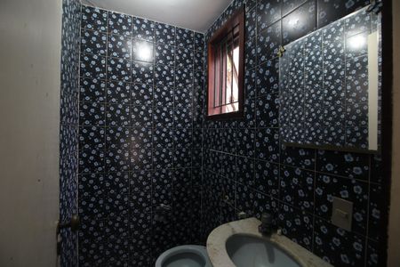 Casa à venda com 740m², 4 quartos e 2 vagasLavabo