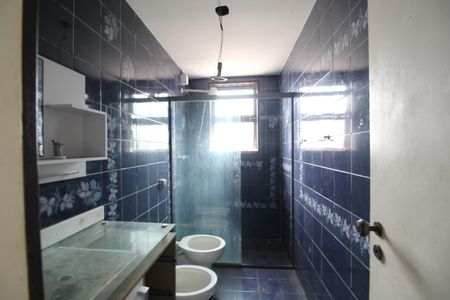 Casa à venda com 740m², 4 quartos e 2 vagasBanheiro Social