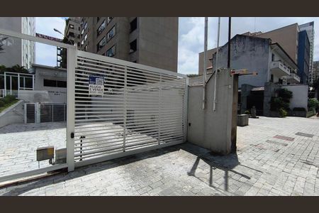 Apartamento à venda com 89m², 1 quarto e 1 vagaFachada + Plaquinha