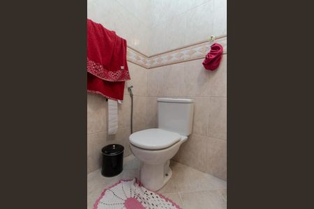 Casa à venda com 400m², 3 quartos e 5 vagasBanheiro da Suíte 2