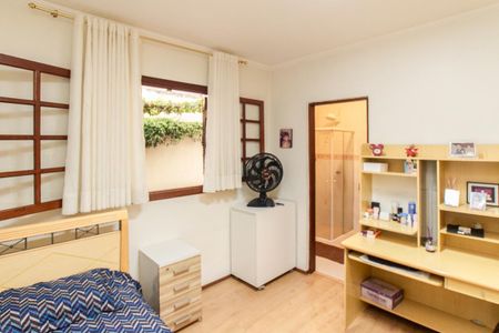 Casa à venda com 400m², 3 quartos e 5 vagasSuíte 1